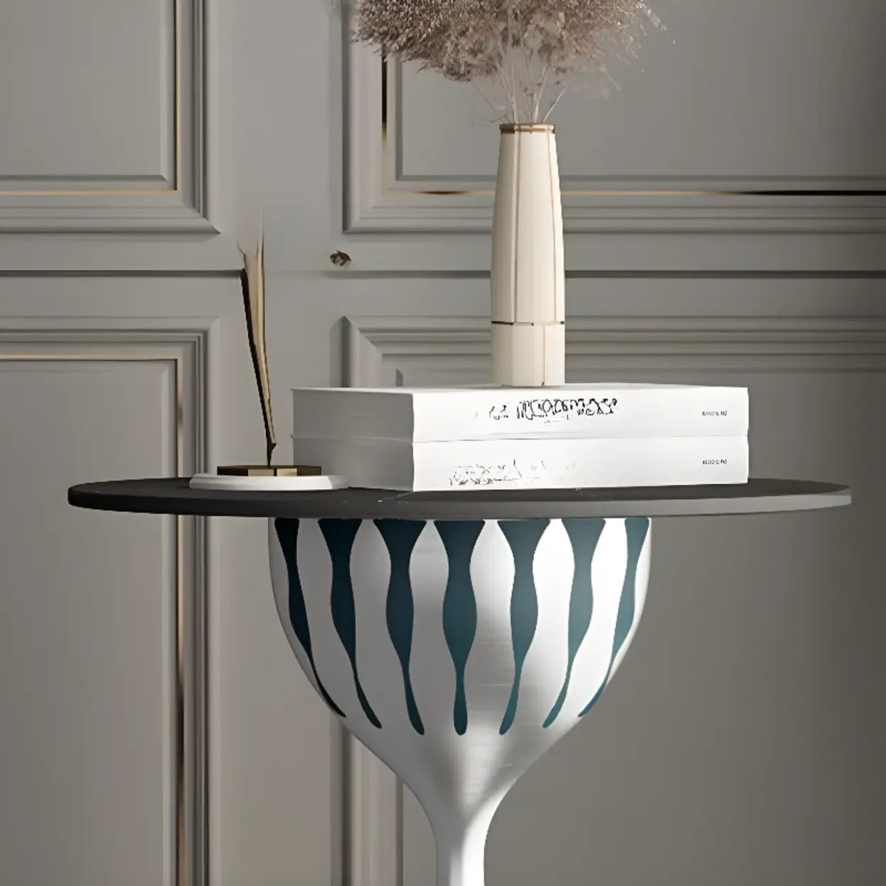 Art-Déco Beistelltisch – Verziertes Metallgestell - Image 12